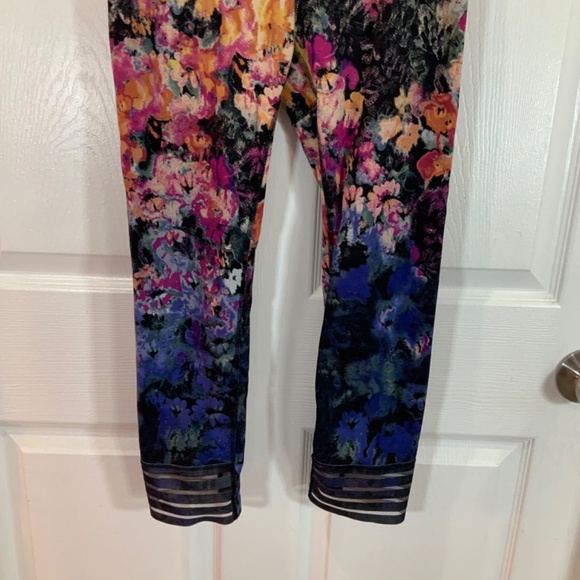 Free People Movement Idris Floral Motif Leggings Size S - Picture 4 of 11